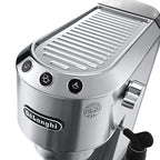 Kompakte De'Longhi Dedica Style EC 685.M Espresso Siebträgermaschine in Silber. 7