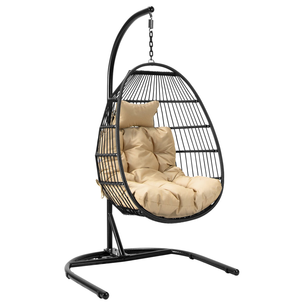 Luxuriöser hängender Eierstuhl aus Rattan für den Garten.