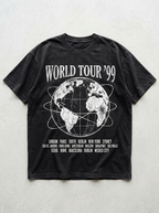 T-Shirt Streetwear "World Tour '99" — Faded Black Oversize Oversize Streetwear T-Shirt – Frontansicht | StilWerk